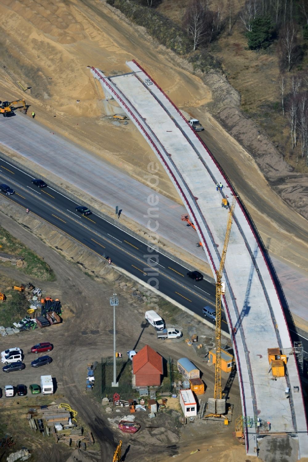 Luftaufnahme Groß Ziethen - Baustelle zum Um- und Ausbau des Autobahndreieck AD Havelland im Bundesland Brandenburg