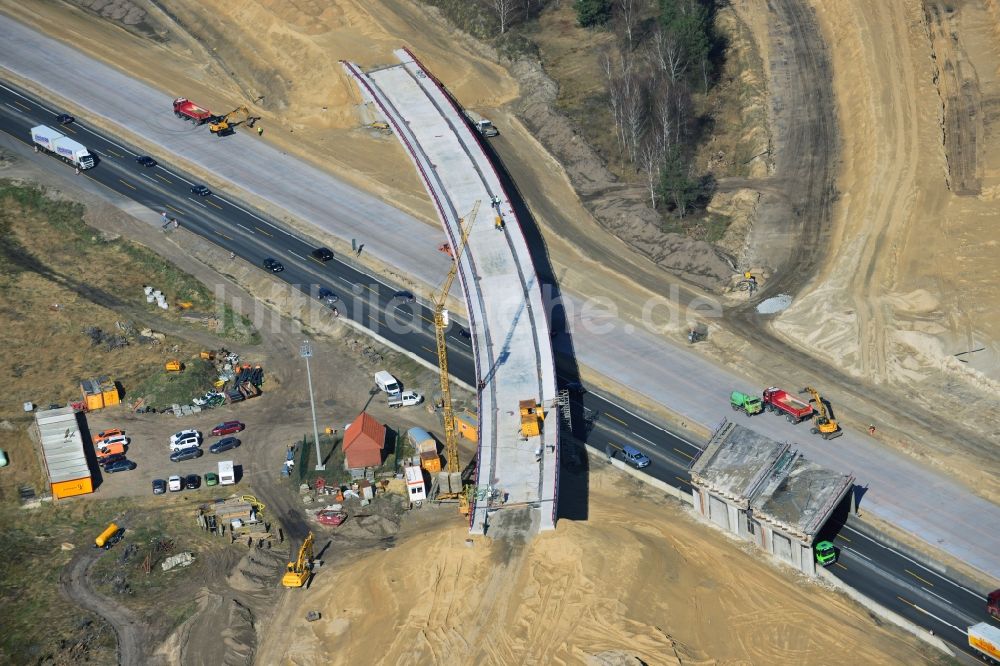 Groß Ziethen von oben - Baustelle zum Um- und Ausbau des Autobahndreieck AD Havelland im Bundesland Brandenburg