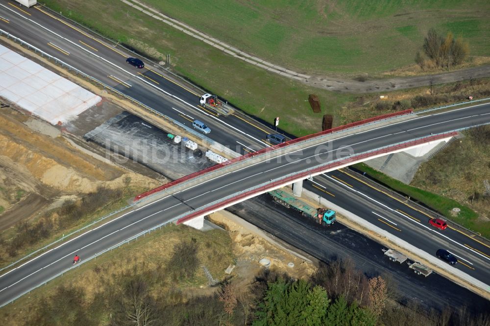 Groß Ziethen von oben - Baustelle zum Um- und Ausbau des Autobahndreieck AD Havelland im Bundesland Brandenburg