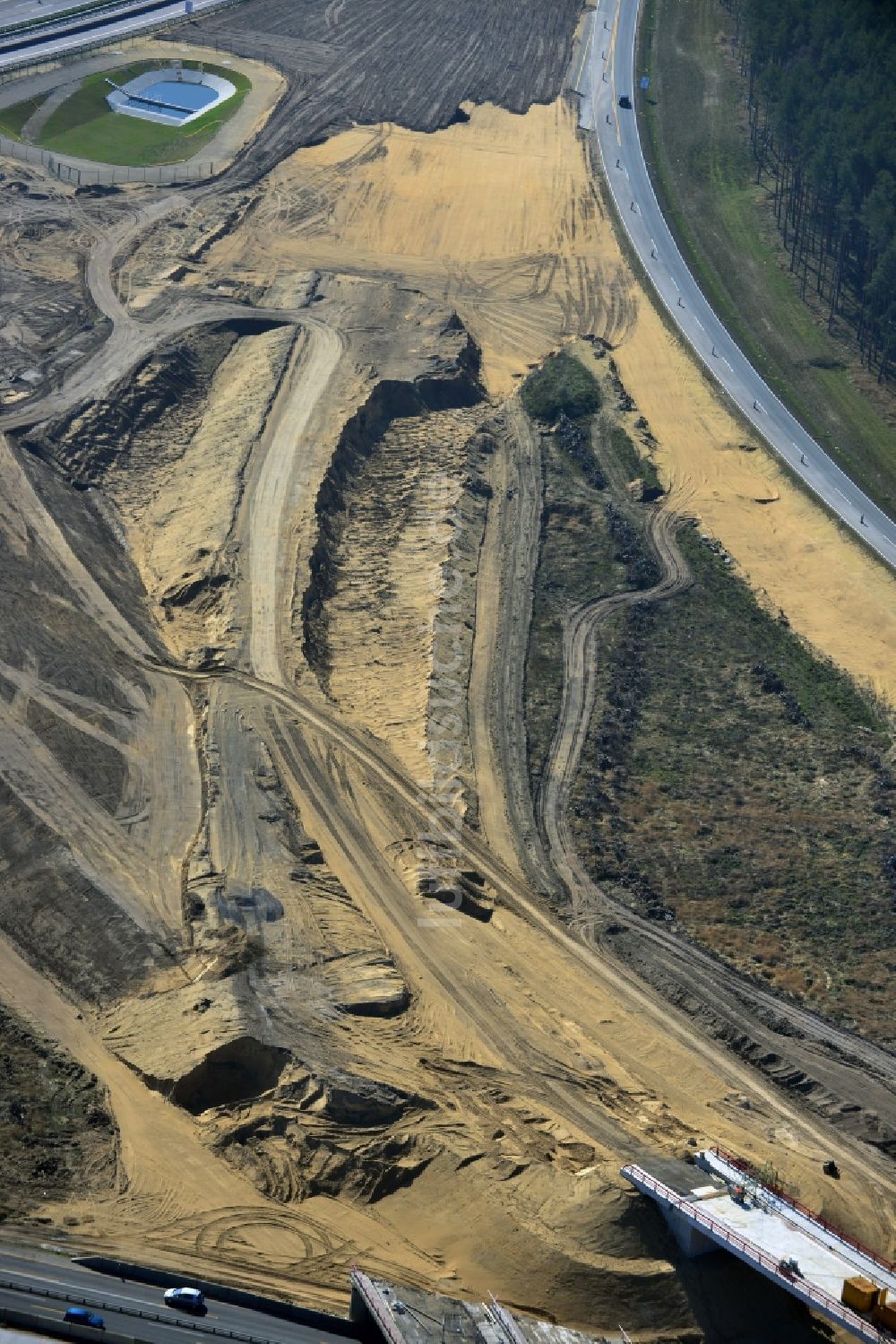 Groß Ziethen von oben - Baustelle zum Um- und Ausbau des Autobahndreieck AD Havelland im Bundesland Brandenburg