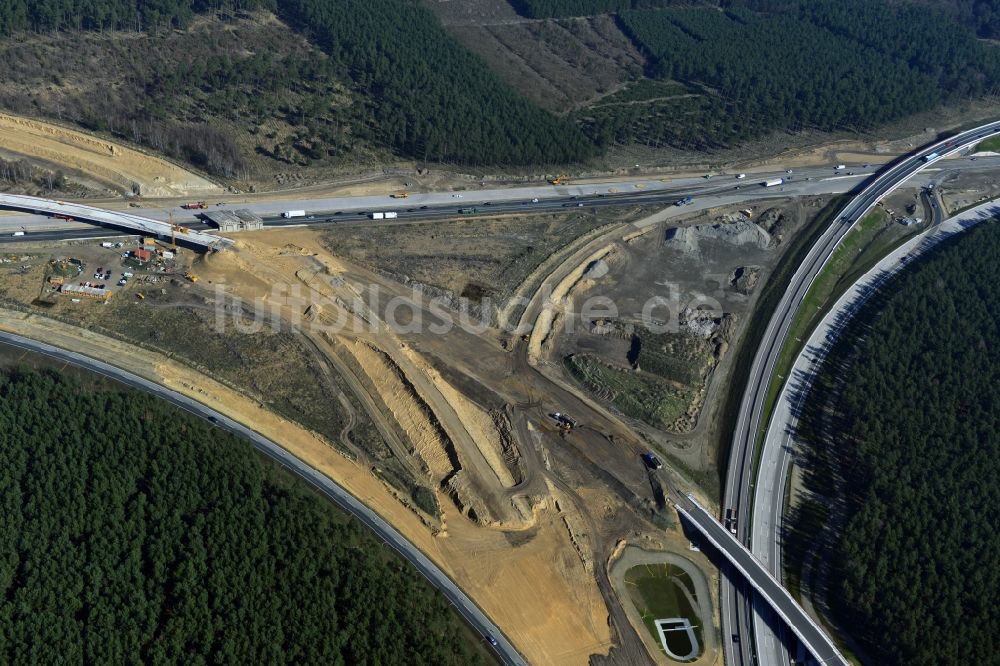 Groß Ziethen von oben - Baustelle zum Um- und Ausbau des Autobahndreieck AD Havelland im Bundesland Brandenburg