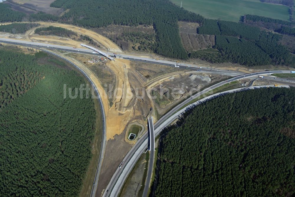 Luftbild Groß Ziethen - Baustelle zum Um- und Ausbau des Autobahndreieck AD Havelland im Bundesland Brandenburg