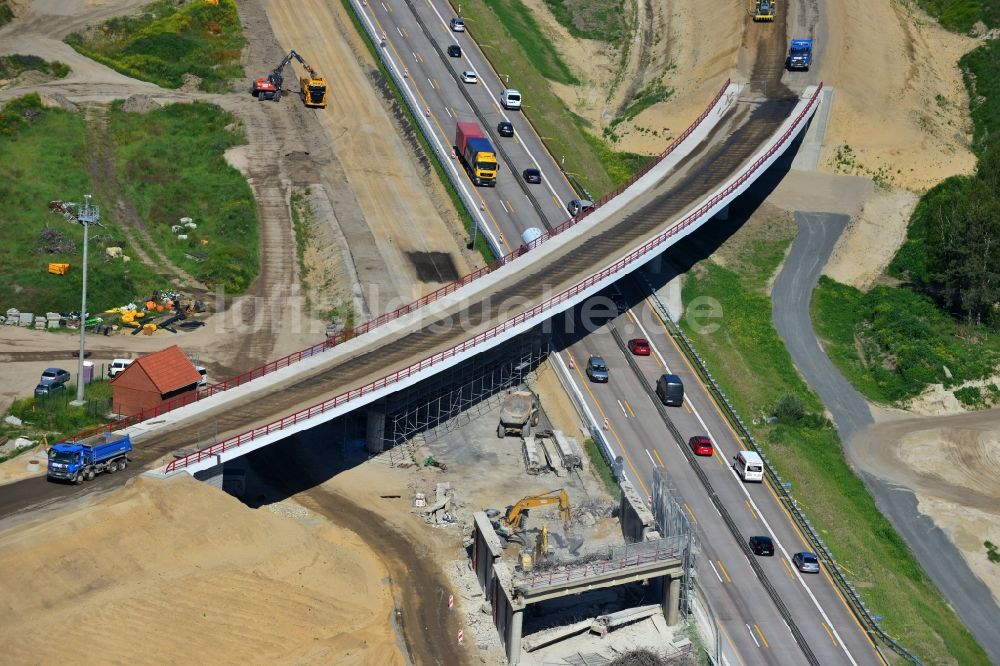 Groß Ziethen von oben - Baustelle zum Um- und Ausbau des Autobahndreieck AD Havelland im Bundesland Brandenburg