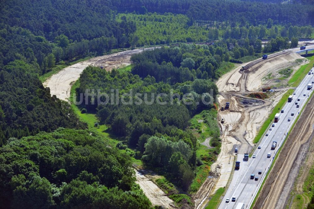 Groß Ziethen aus der Vogelperspektive: Baustelle zum Um- und Ausbau des Autobahndreieck AD Havelland im Bundesland Brandenburg