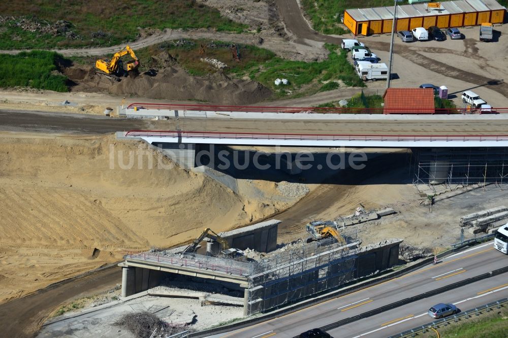 Groß Ziethen aus der Vogelperspektive: Baustelle zum Um- und Ausbau des Autobahndreieck AD Havelland im Bundesland Brandenburg