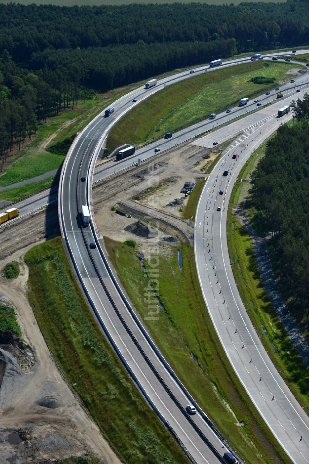 Groß Ziethen von oben - Baustelle zum Um- und Ausbau des Autobahndreieck AD Havelland im Bundesland Brandenburg