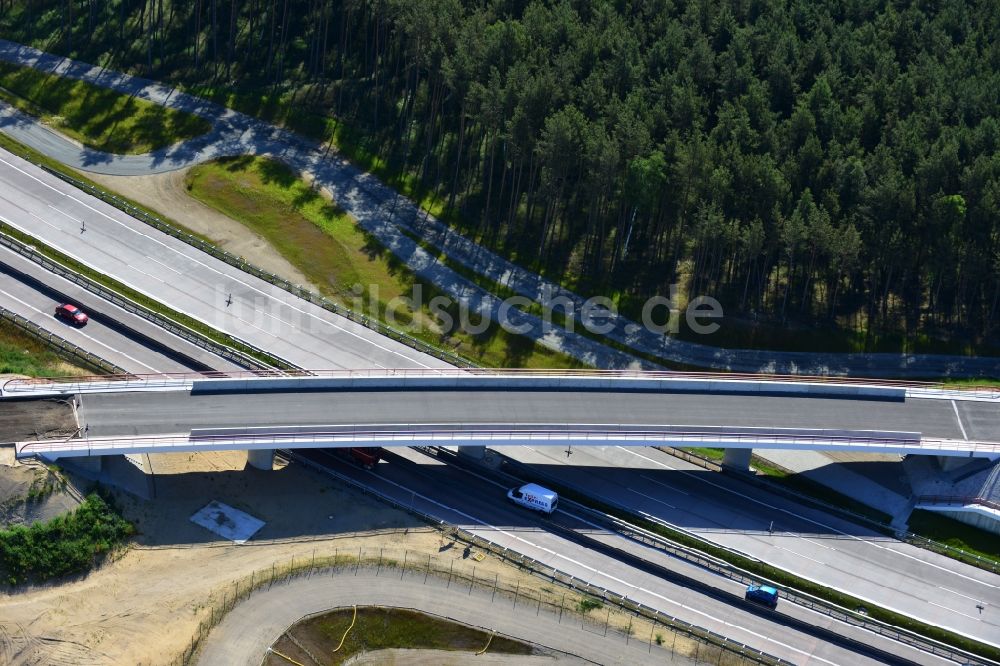 Luftbild Groß Ziethen - Baustelle zum Um- und Ausbau des Autobahndreieck AD Havelland im Bundesland Brandenburg