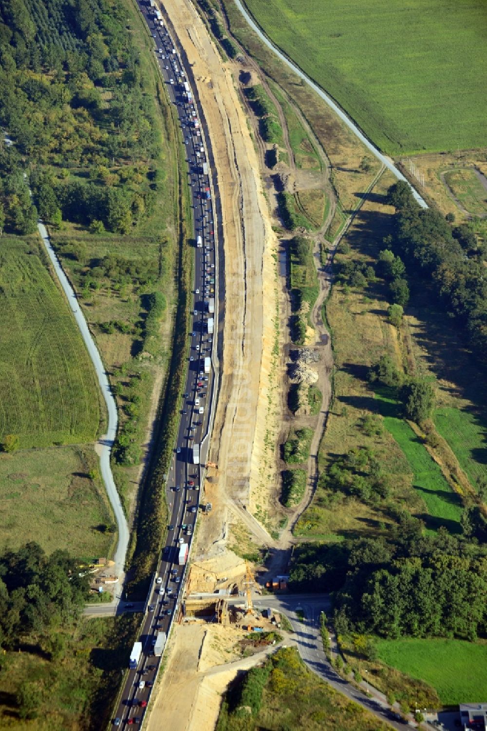 Berlin Pankow von oben - Baustelle zum Ausbau und zur 6-spurigen Verbreiterung der Autobahn BAB A10 am nördlichen Berliner Ring in Berlin Pankow