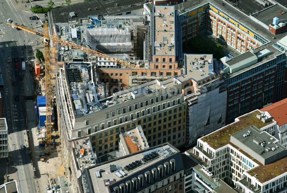 Luftaufnahme Hamburg - Baustelle zum Bau des Wohn- und Geschäftshaus Viertels Stadthöfe-Quartier in Hamburg