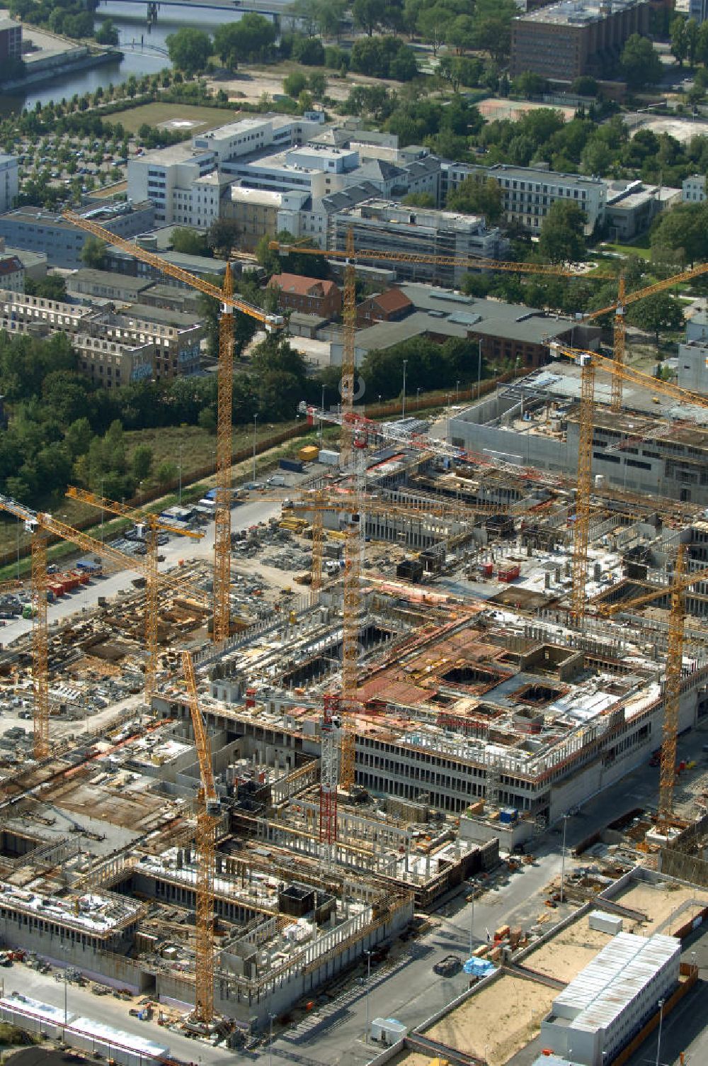 Berlin von oben - Baustelle zum BND Neubau im Bezirk Mitte