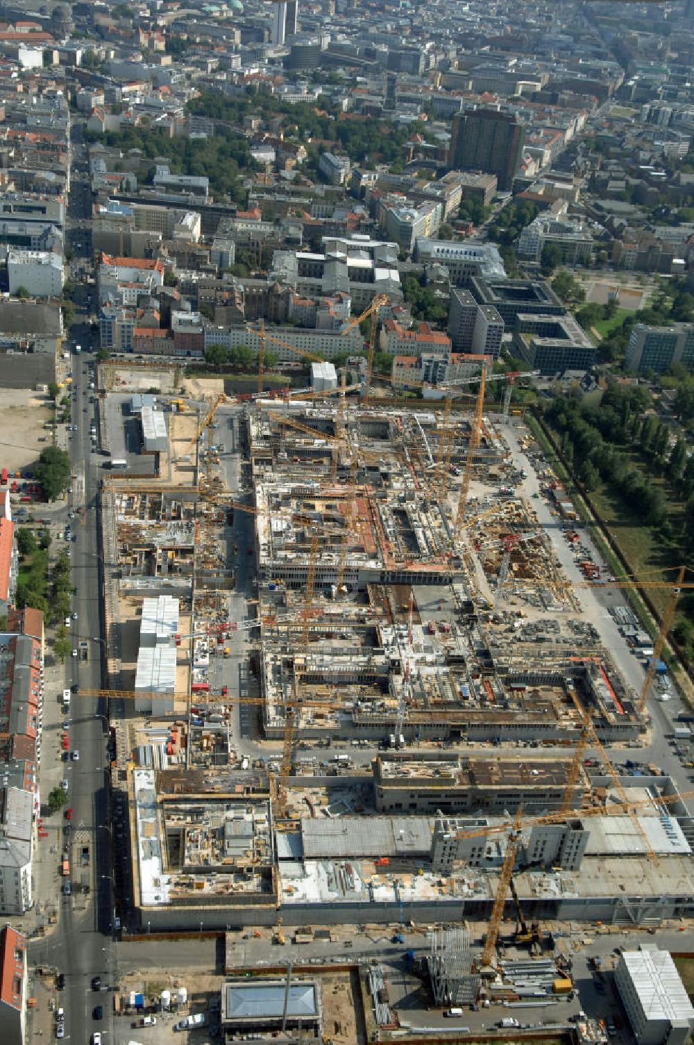 Berlin von oben - Baustelle zum BND Neubau im Bezirk Mitte