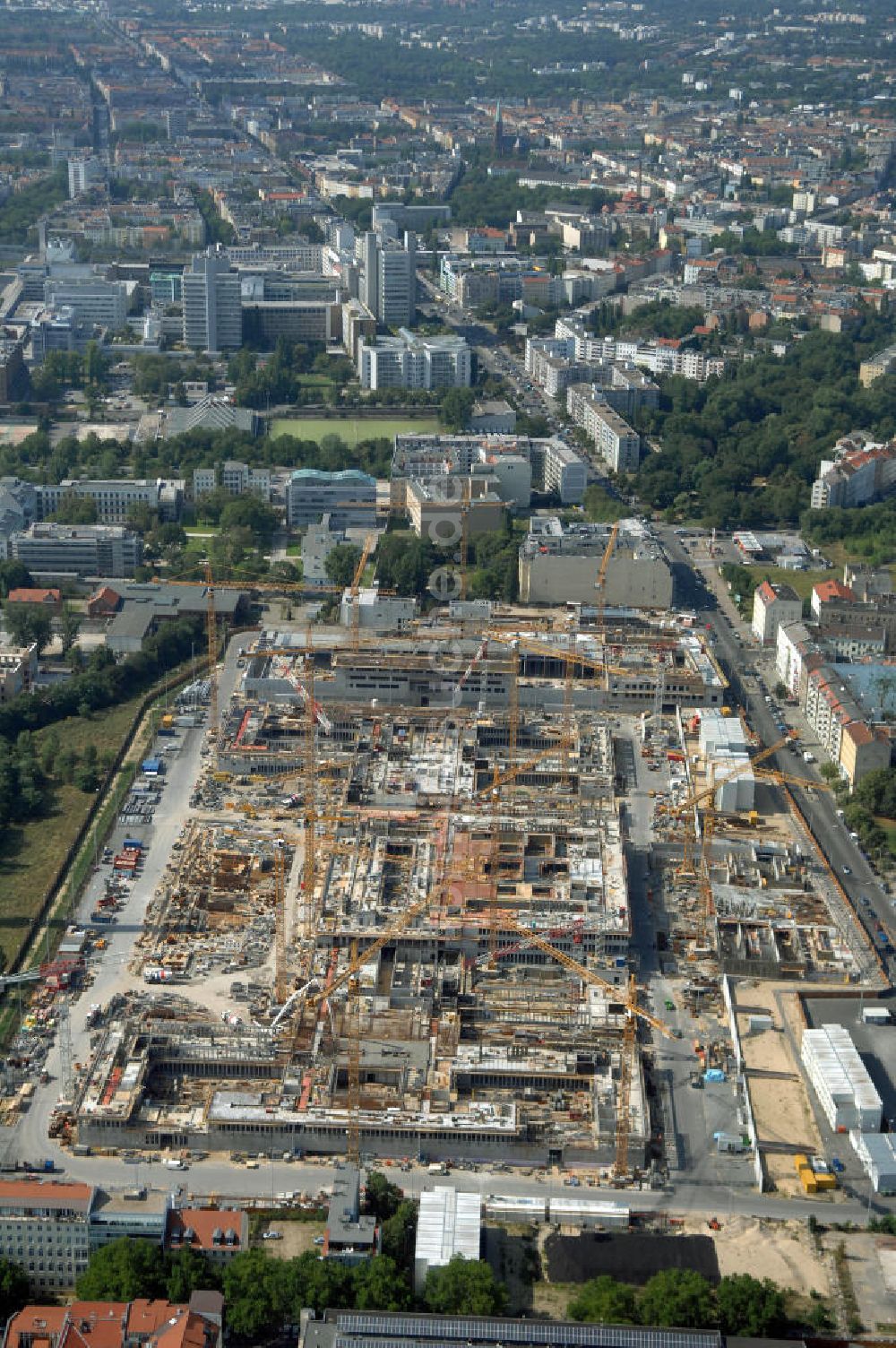 Berlin von oben - Baustelle zum BND Neubau im Bezirk Mitte