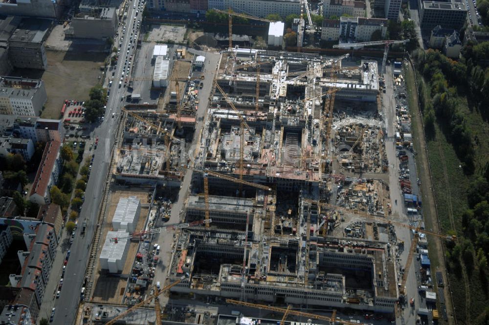 Luftaufnahme Berlin - Baustelle zum BND Neubau im Bezirk Mitte