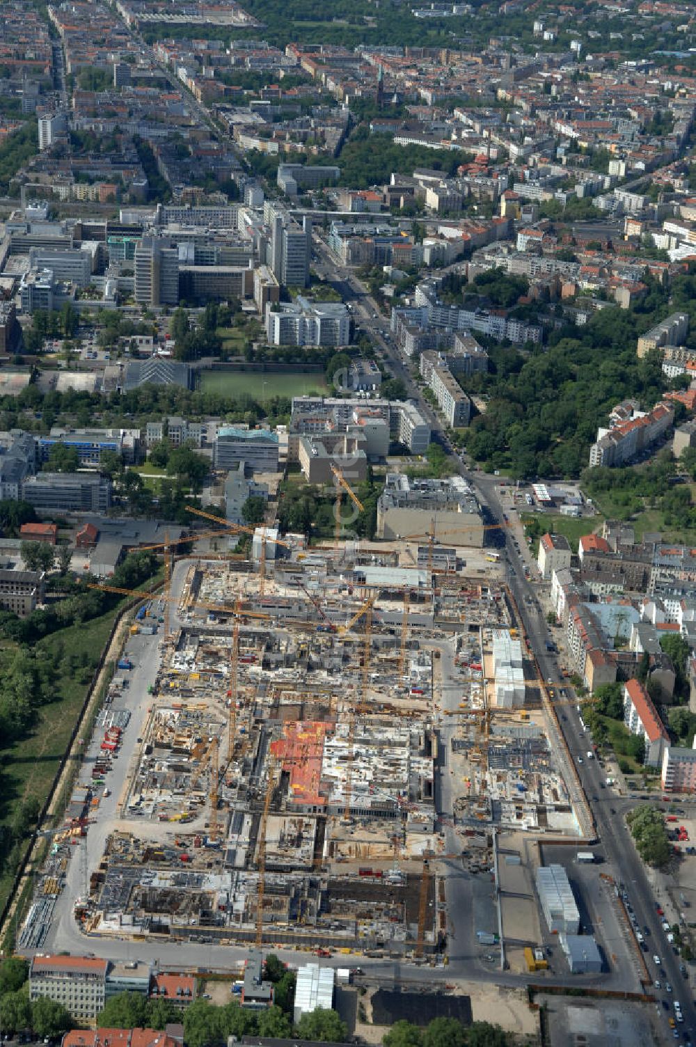 Berlin von oben - Baustelle zum BND Neubau im Bezirk Mitte