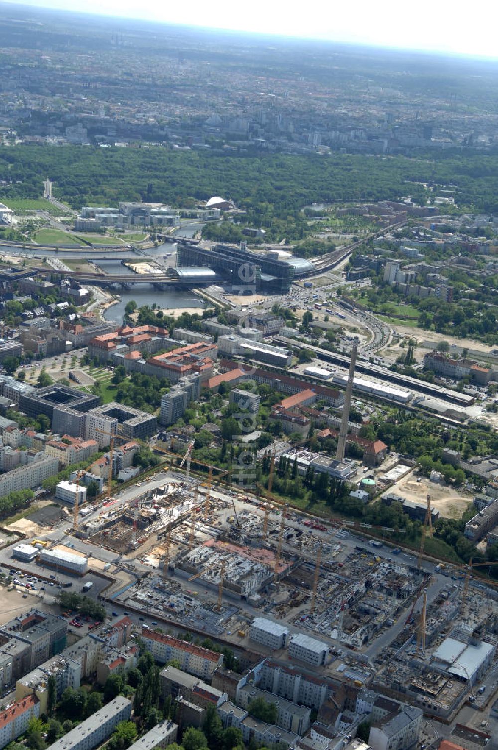 Luftbild Berlin - Baustelle zum BND Neubau im Bezirk Mitte