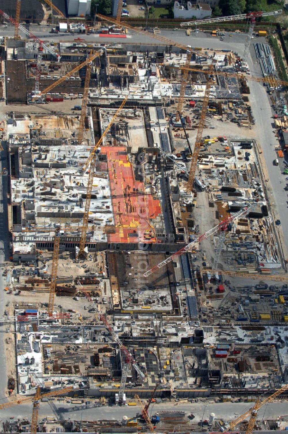 Luftbild Berlin - Baustelle zum BND Neubau im Bezirk Mitte