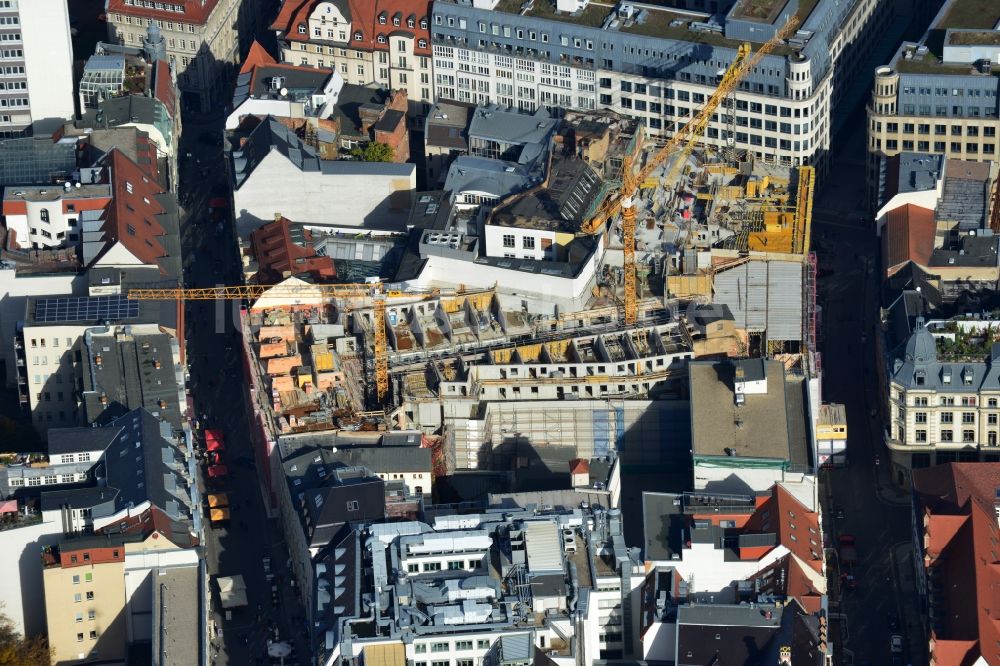 Luftaufnahme Leipzig - Baustelle zum Hotel - Neubau der Motel One Gruppe im Areal an der Ritterstraße - Nikolaistraße im Zentrum von Lepzig in Sachsen