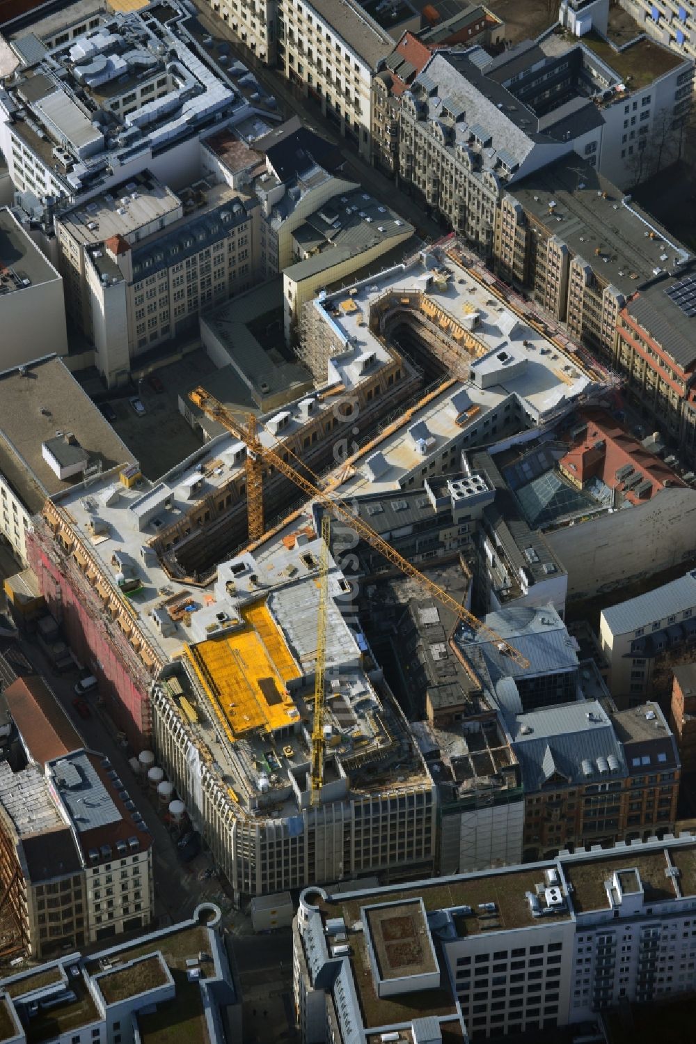 Luftaufnahme Leipzig - Baustelle zum Hotel - Neubau der Motel One Gruppe im Areal an der Ritterstraße - Nikolaistraße im Zentrum von Lepzig in Sachsen