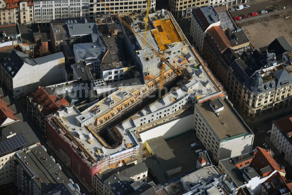 Leipzig aus der Vogelperspektive: Baustelle zum Hotel - Neubau der Motel One Gruppe im Areal an der Ritterstraße - Nikolaistraße im Zentrum von Lepzig in Sachsen