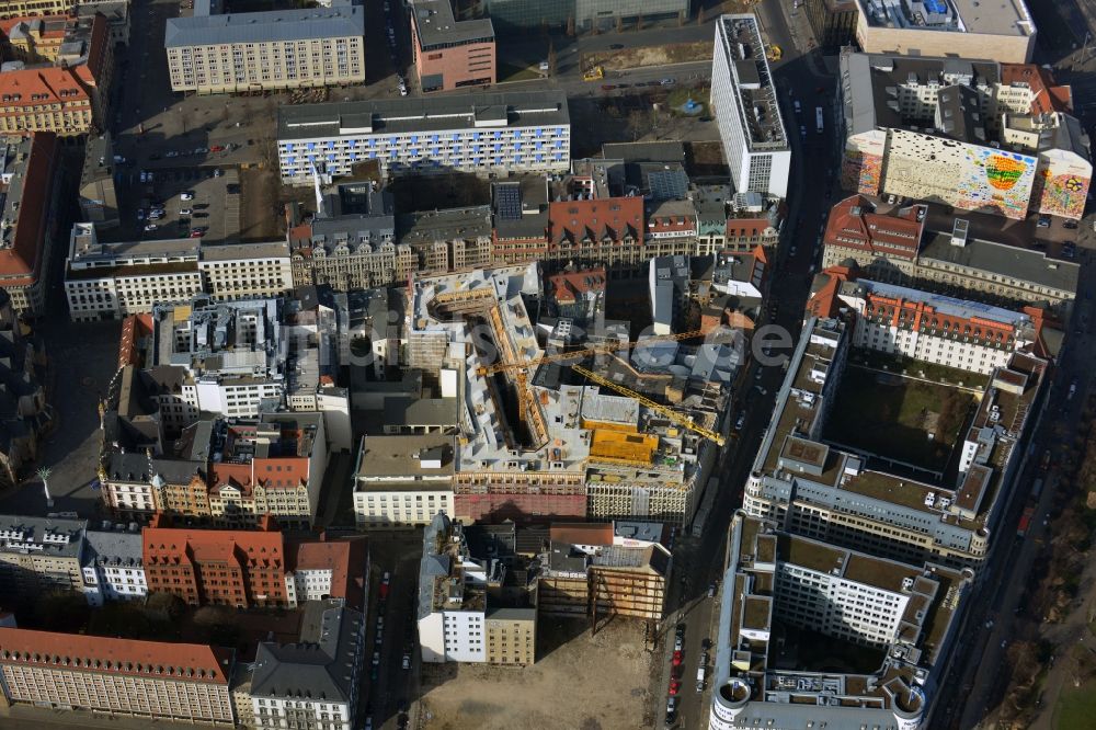 Leipzig aus der Vogelperspektive: Baustelle zum Hotel - Neubau der Motel One Gruppe im Areal an der Ritterstraße - Nikolaistraße im Zentrum von Lepzig in Sachsen