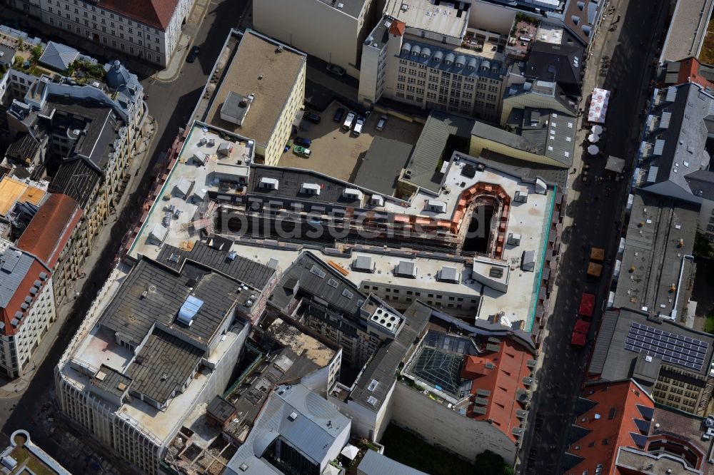 Luftaufnahme Leipzig - Baustelle zum Hotel - Neubau der Motel One Gruppe im Areal an der Ritterstraße - Nikolaistraße im Zentrum von Lepzig in Sachsen