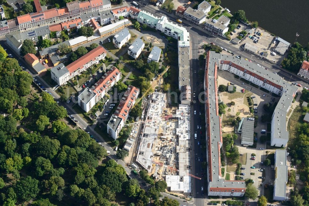 Luftaufnahme Berlin Köpenick - Baustelle zum KÖWOGE- Wohnungsneubau an der Glienicker Ecke Adlershofer Straße in Köpenick in Berlin