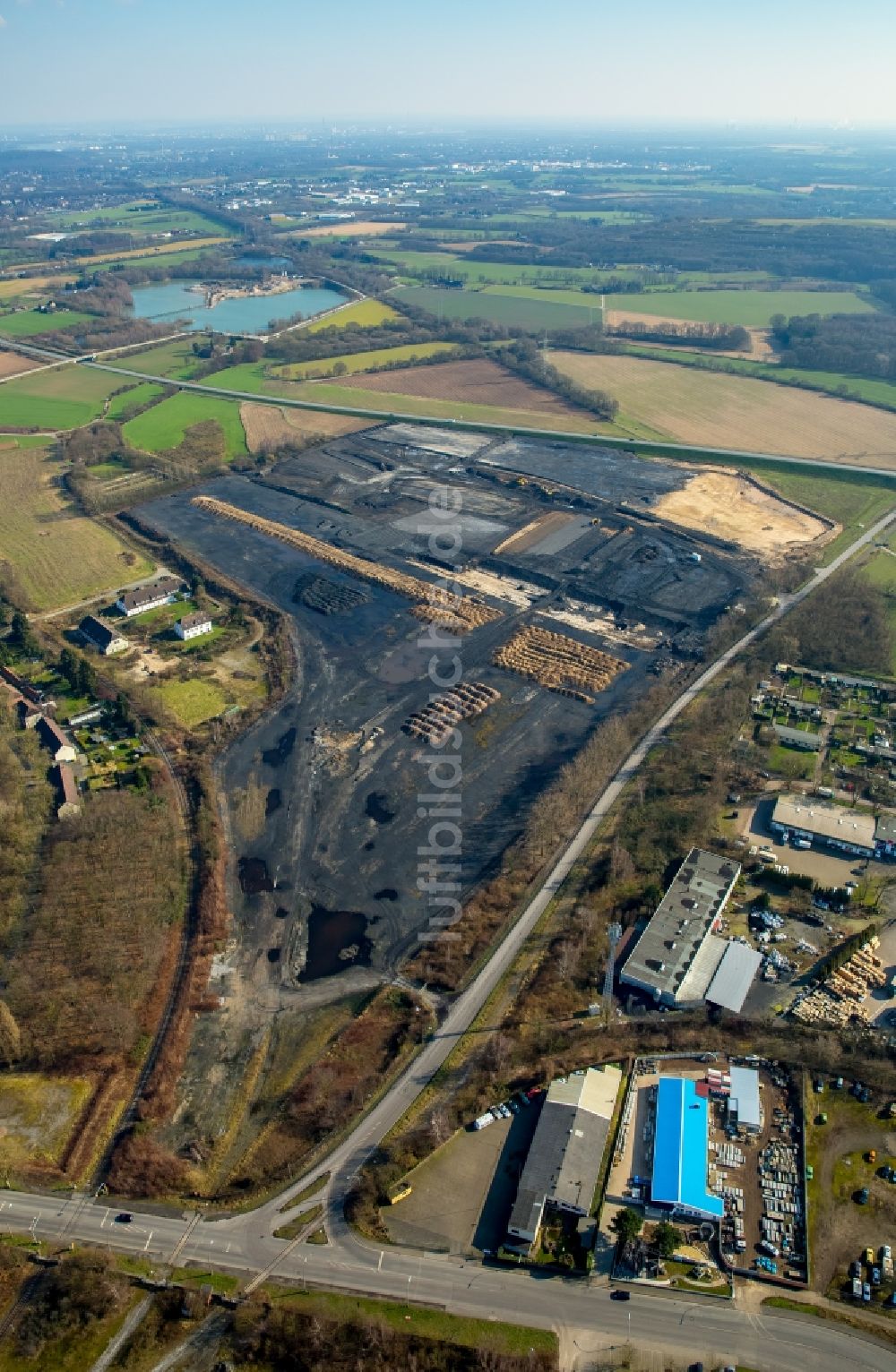 Luftaufnahme Kamp-Lintfort - Baustelle zum Logistikareal Logport IV auf dem ehemaligen Kohlenlagerplatz des Bergwerks West in Kamp-Lintfort im Bundesland Nordrhein-Westfalen