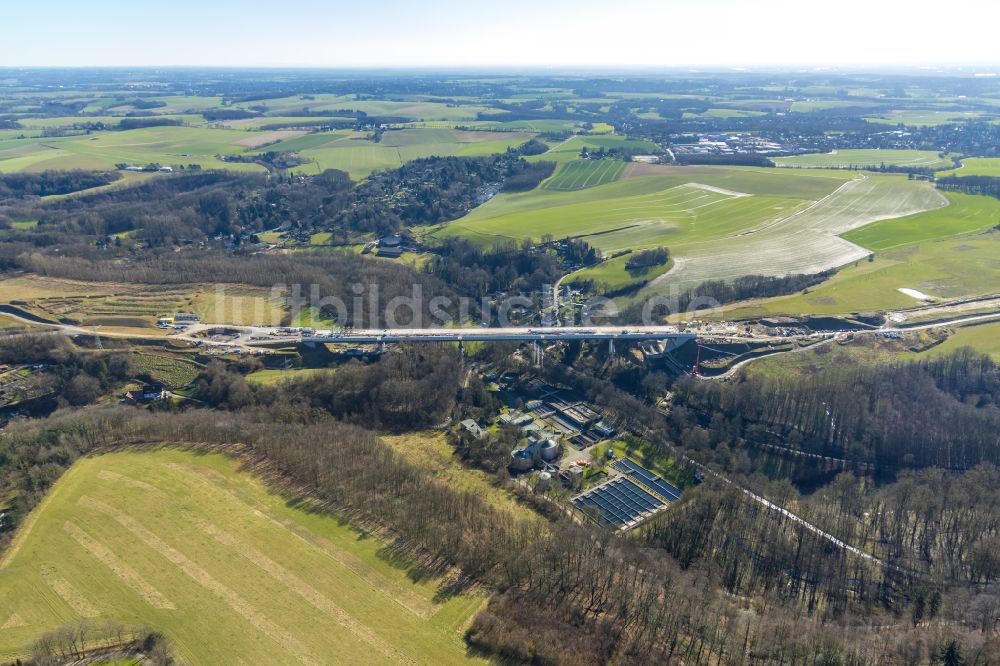 Heiligenhaus von oben - Baustelle zum Neubau der Angerbachtalbrücke der BAB A44 in Hofermühle im Bundesland Nordrhein-Westfalen, Deutschland