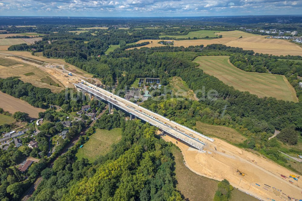 Heiligenhaus aus der Vogelperspektive: Baustelle zum Neubau der Angerbachtalbrücke der BAB A44 in Hofermühle im Bundesland Nordrhein-Westfalen, Deutschland