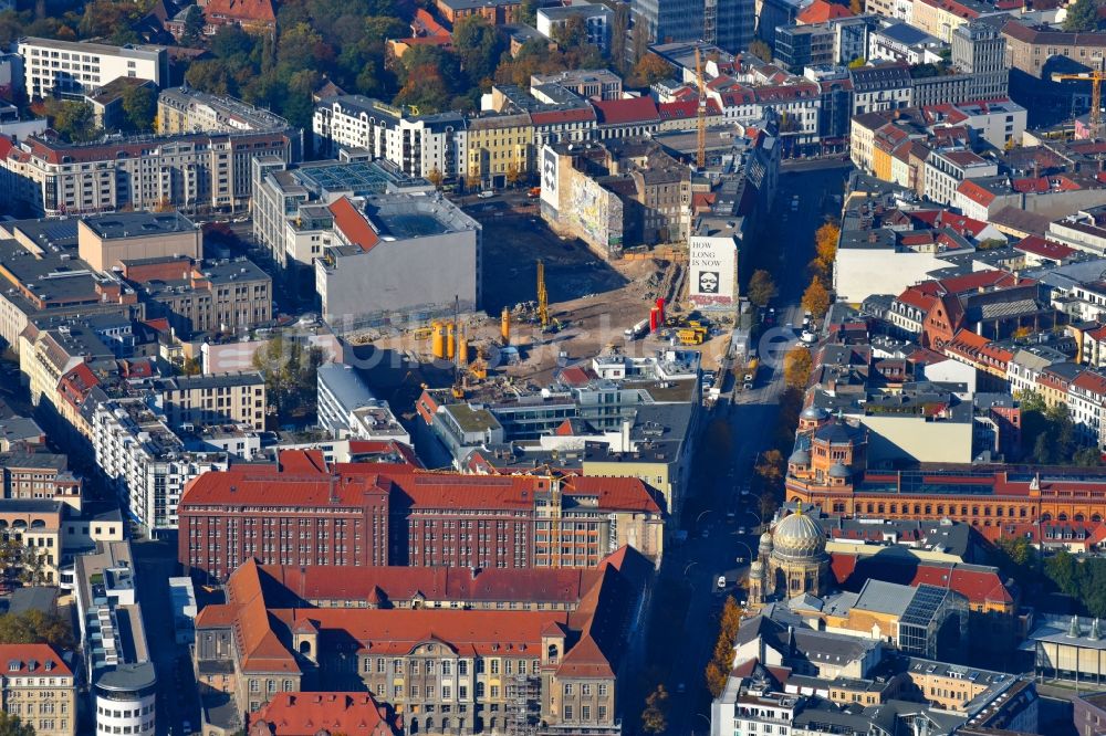 Berlin von oben - Baustelle zum Neubau auf dem Areal am Tacheles an der Oranienburger Straße im Ortsteil Mitte in Berlin, Deutschland