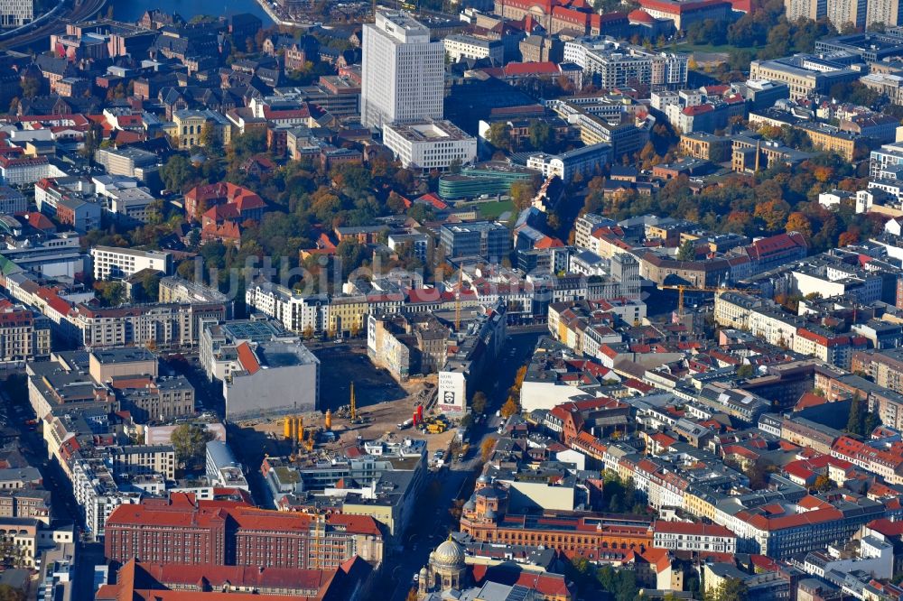 Luftaufnahme Berlin - Baustelle zum Neubau auf dem Areal am Tacheles an der Oranienburger Straße im Ortsteil Mitte in Berlin, Deutschland