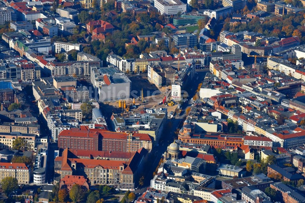 Berlin von oben - Baustelle zum Neubau auf dem Areal am Tacheles an der Oranienburger Straße im Ortsteil Mitte in Berlin, Deutschland