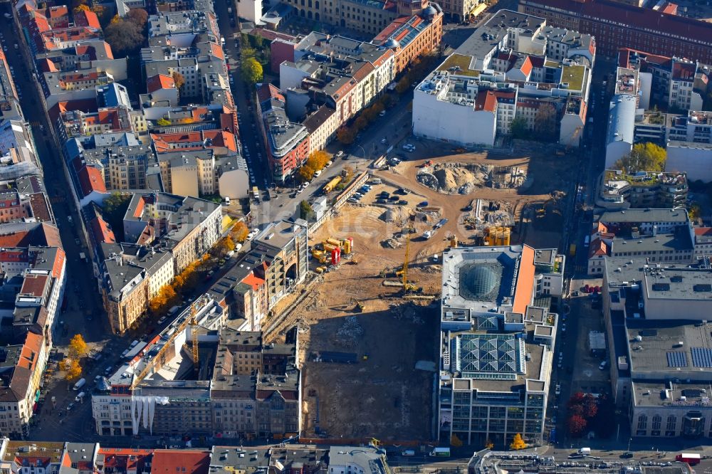 Luftbild Berlin - Baustelle zum Neubau auf dem Areal am Tacheles an der Oranienburger Straße im Ortsteil Mitte in Berlin, Deutschland