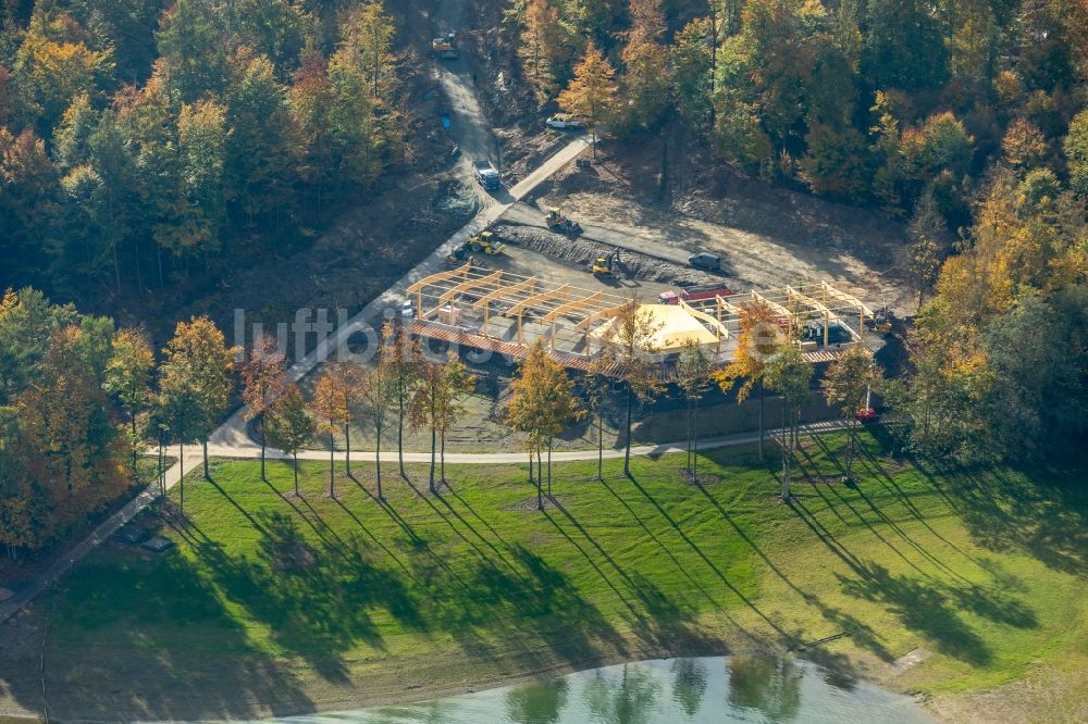 Luftbild Meschede - Baustelle zum Neubau eines Ausflugslokal H1 am See am Hennesee in Meschede im Bundesland Nordrhein-Westfalen, Deutschland