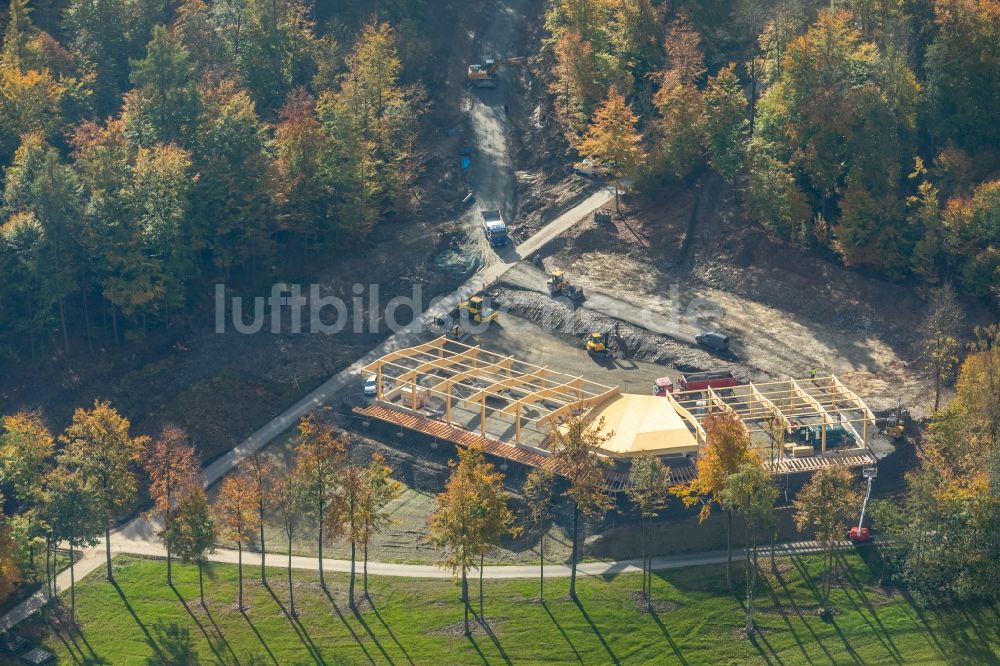 Luftaufnahme Meschede - Baustelle zum Neubau eines Ausflugslokal H1 am See am Hennesee in Meschede im Bundesland Nordrhein-Westfalen, Deutschland