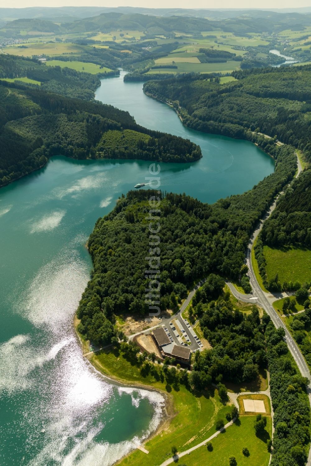 Luftaufnahme Meschede - Baustelle zum Neubau eines Ausflugslokal H1 am See am Hennesee in Meschede im Bundesland Nordrhein-Westfalen, Deutschland