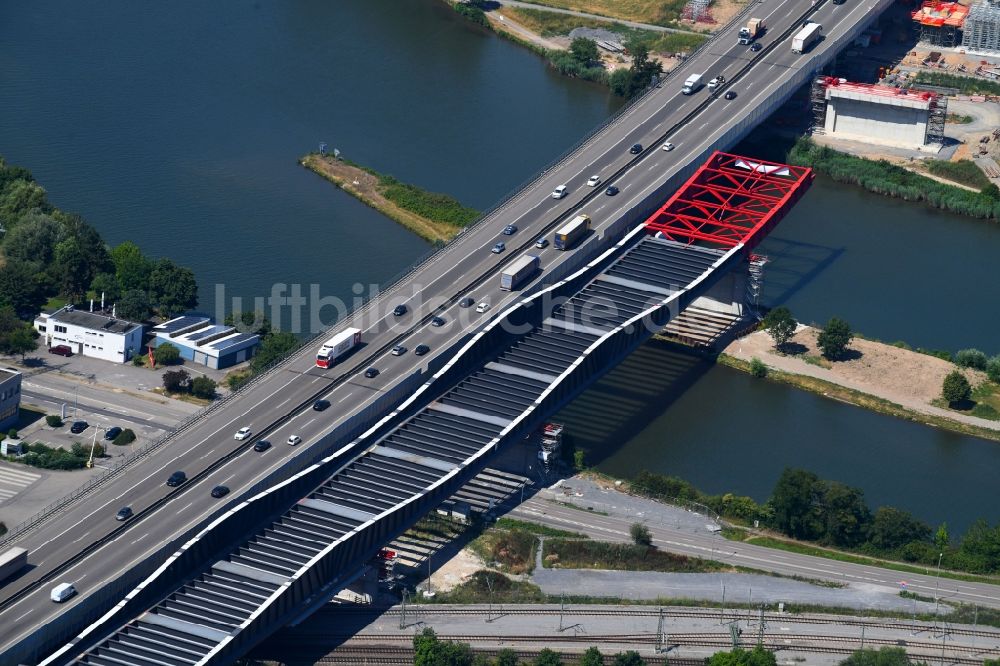 Luftbild Heilbronn - Baustelle zum Neubau des Autobahn- Brücke Neckartalübergang der BAB A6 in Heilbronn im Bundesland Baden-Württemberg, Deutschland