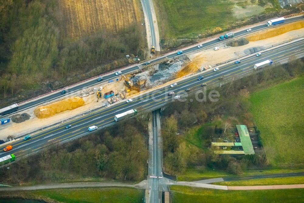 Luftbild Kamen - Baustelle zum Neubau des Autobahn- Brückenbauwerk der BAB A2 im Ortsteil Methler in Kamen im Bundesland Nordrhein-Westfalen, Deutschland