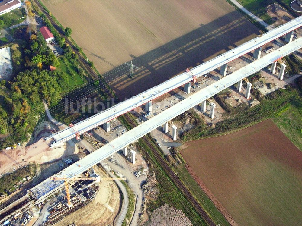 Rödental von oben - Baustelle zum Neubau des Autobahn- Brückenbauwerk der Itztalbrücke in Rödental im Bundesland Bayern, Deutschland