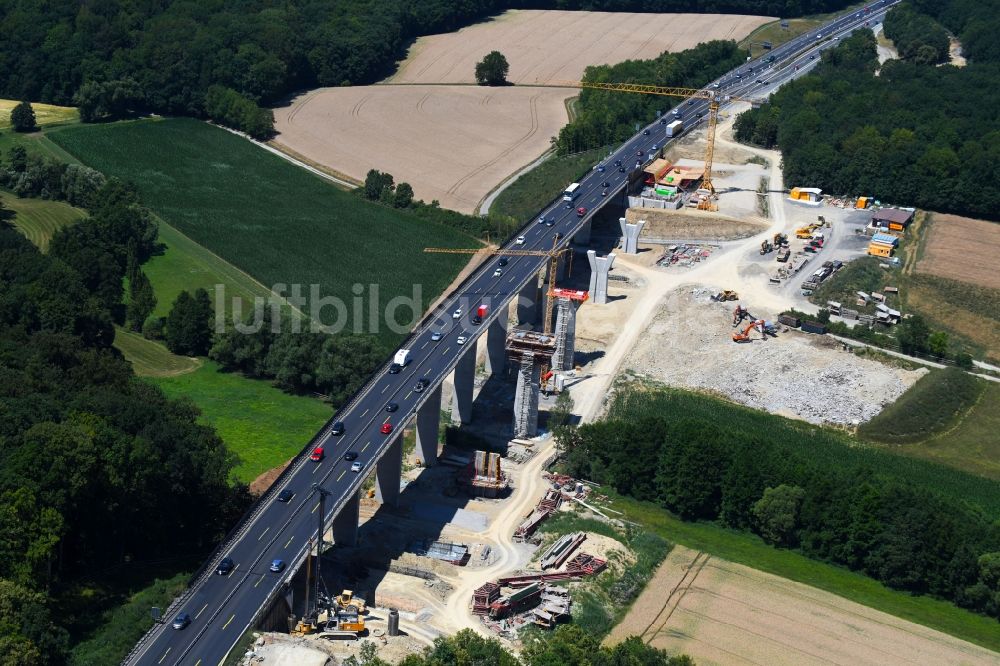 Rimpar aus der Vogelperspektive: Baustelle zum Neubau des Autobahn- Brückenbauwerk der Talbrücke Pleichach in Rimpar im Bundesland Bayern, Deutschland