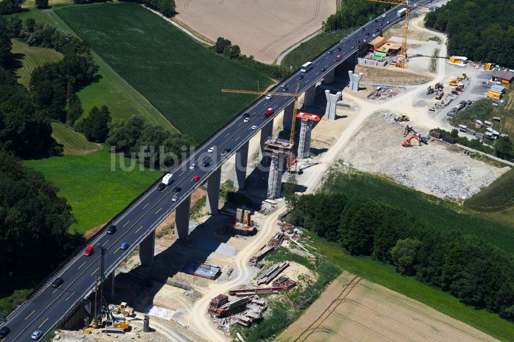 Luftaufnahme Rimpar - Baustelle zum Neubau des Autobahn- Brückenbauwerk der Talbrücke Pleichach in Rimpar im Bundesland Bayern, Deutschland