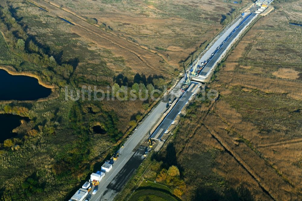 Luftbild Tribsees - Baustelle zum Neubau des Autobahn- Brückenbauwerk A20 in Tribsees im Bundesland Mecklenburg-Vorpommern, Deutschland