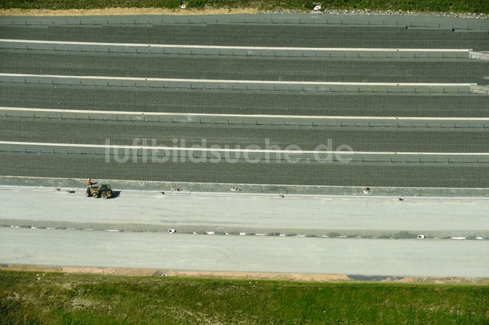 Nuttlar von oben - Baustelle zum Neubau am Autobahn- Streckenverlauf der BAB A46 in Nuttlar im Bundesland Nordrhein-Westfalen, Deutschland