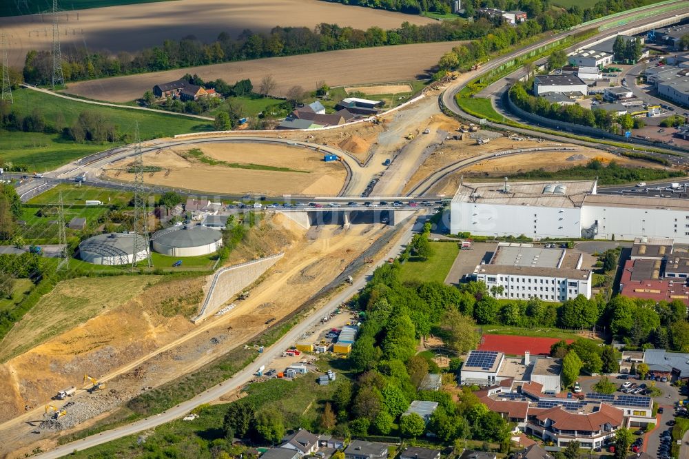 Luftbild Velbert - Baustelle zum Neubau am Autobahn- Streckenverlauf der BAB A44 zur Abfahrt der Bundesstraße B227 im Ortsteil Hetterscheidt in Velbert im Bundesland Nordrhein-Westfalen