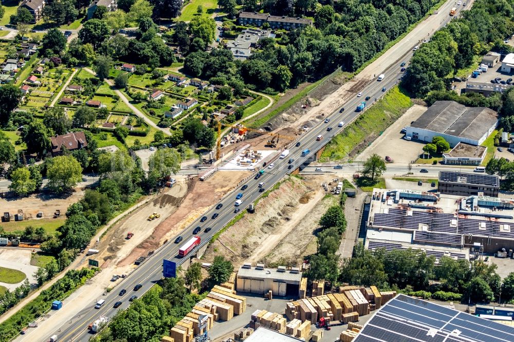 Herne aus der Vogelperspektive: Baustelle zum Neubau der Autobahn- Trasse der BAB 43 über die Forellstraße in Herne im Bundesland Nordrhein-Westfalen, Deutschland