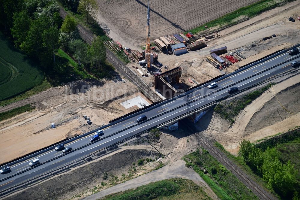 Mühlenbecker Land aus der Vogelperspektive: Baustelle zum Neubau der Autobahn- Trasse der BAB 10 in Mühlenbecker Land im Bundesland Brandenburg, Deutschland