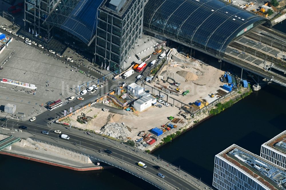 Luftbild Berlin - Baustelle zum Neubau der U-Bahn Linie U5 am Friedrich-List-Ufer Ecke Hugo-Preuß-Brücke in Berlin, Deutschland