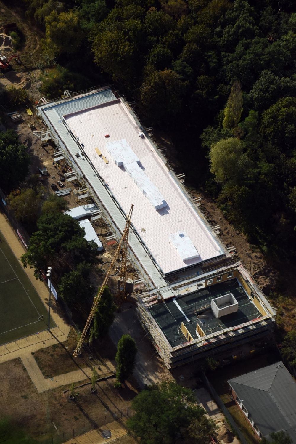 Berlin aus der Vogelperspektive: Baustelle zum Neubau eines Betriebshofes im Olympiapark nach Entwürfen von TRU Architekten in Berlin