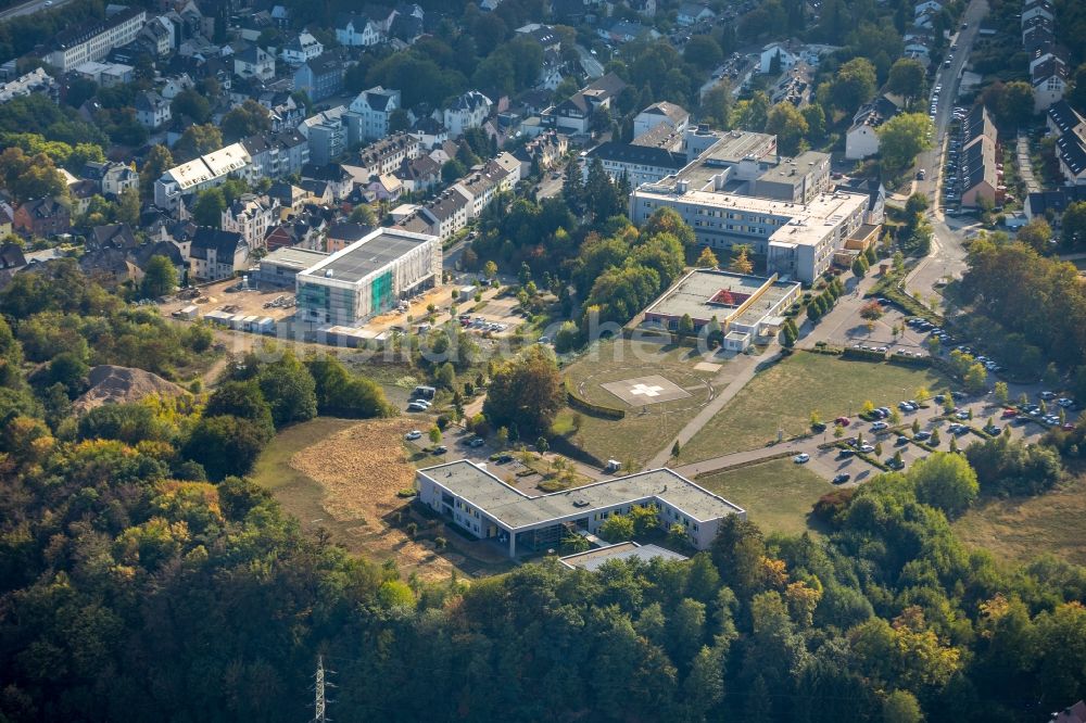 Siegen aus der Vogelperspektive: Baustelle zum Neubau des Bildungsinstitut für Gesundheitsberufe in Südwestfalen in Siegen im Bundesland Nordrhein-Westfalen, Deutschland