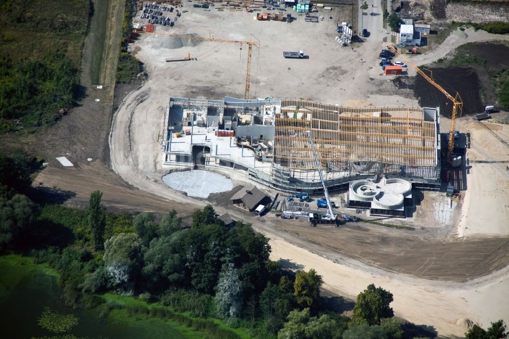 Werder Havel aus der Vogelperspektive: Baustelle zum Neubau der BlütenTherme Werder (Havel) mit Thermalsole- und Saunalandschaft in Werder Havel im Bundesland Brandenburg